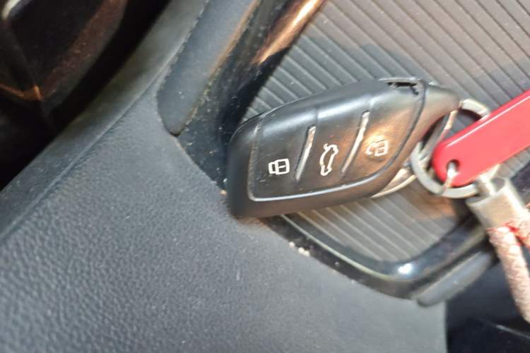 Used Roewe RX3 2020 1.6L CVT 4G Connected Ultra-Cool Flagship Edition Vehicle Key
