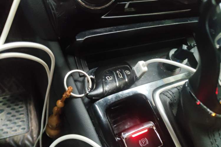 Used Roewe RX3 2020 1.6L CVT 4G Connected Ultra-Fun Elite Edition Vehicle Key