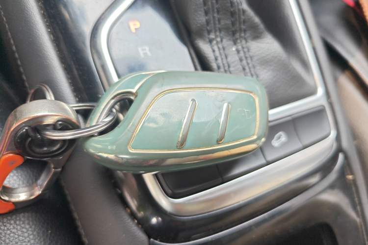 Used Roewe RX3 2020 1.6L CVT 4G Connected Ultra-Fun Elite Edition Vehicle Key