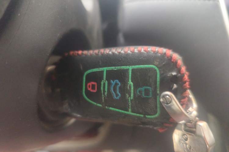 Used Roewe RX3 2020 1.6L Manual 4G Connect Super-Fresh Elite Edition Vehicle Key