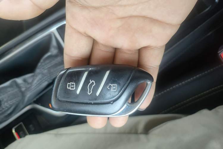 Used Roewe RX3 2020 1.6L CVT 4G Connected Ultra-Fun Elite Edition Vehicle Key