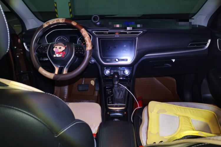 Used Roewe RX3 2020 1.6L CVT 4G Connected Ultra-Cool Flagship Edition Center Console