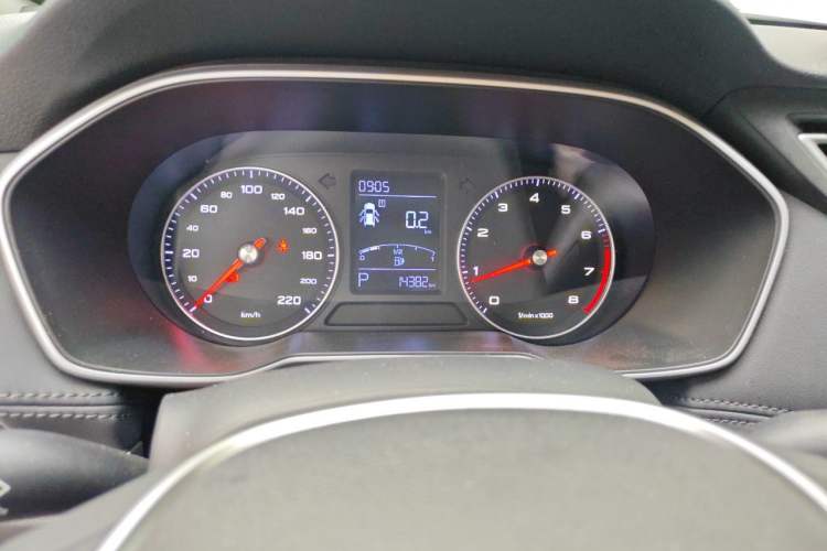 Used Roewe RX3 2020 1.6L CVT 4G Connected Ultra-Cool Flagship Edition Instrument Cluster