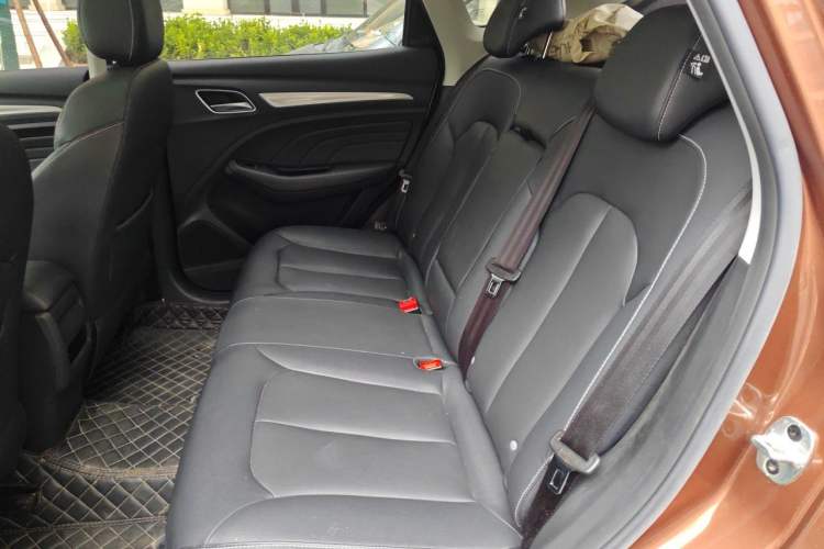 Used Roewe RX3 2020 1.6L CVT 4G Connected Ultra-Cool Flagship Edition Left Rear Seat