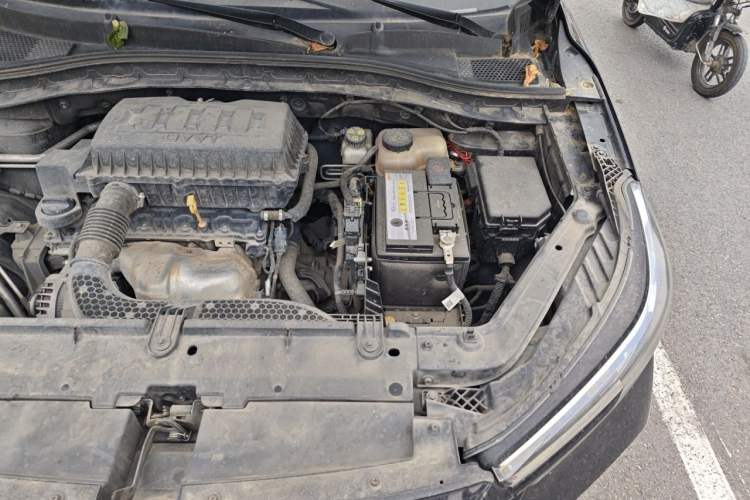 Used Roewe RX3 2021 PRO 1.6L Manual Flagship Model Engine Bay Left