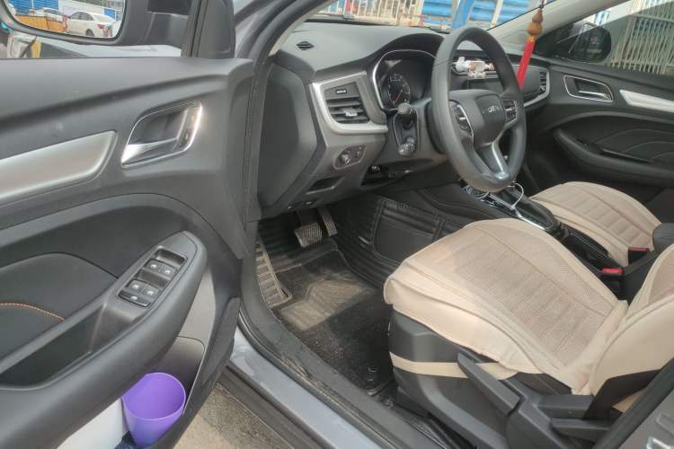 Used Roewe RX3 2021 PRO 1.6L CVT Elite Model Driver Seat