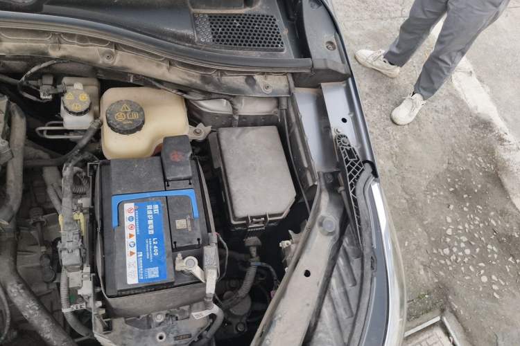 Used Roewe RX3 2021 PRO 1.6L CVT Flagship Model Engine Bay Left