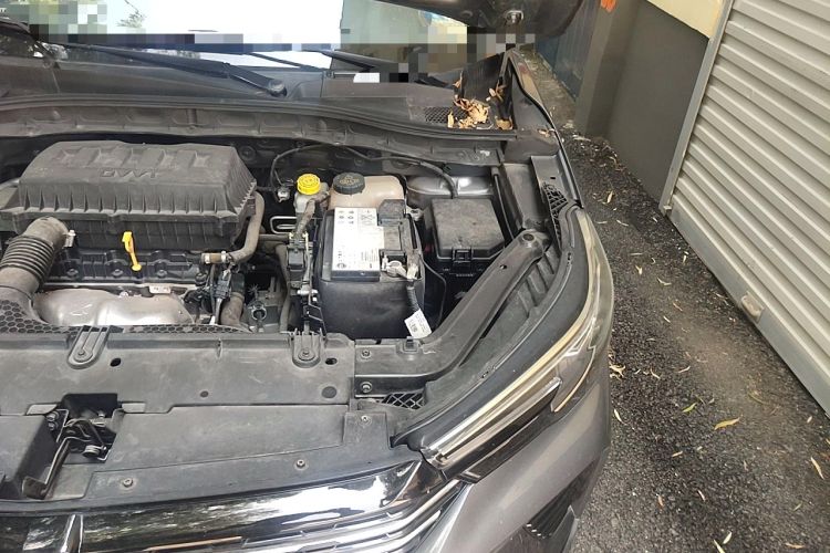 Used Roewe RX3 2021 PRO 1.6L CVT Flagship Model Engine Bay Left