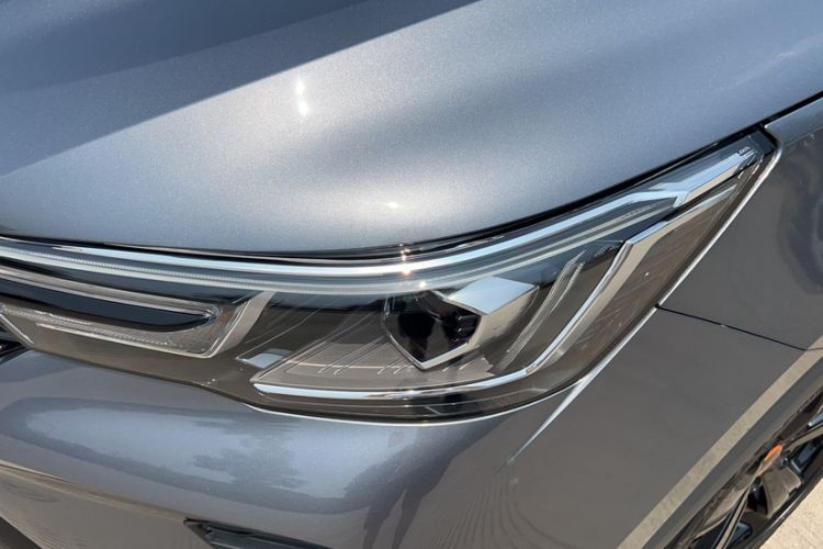 Used Roewe RX3 2021 PRO 1.6L CVT Elite Model Exterior 3