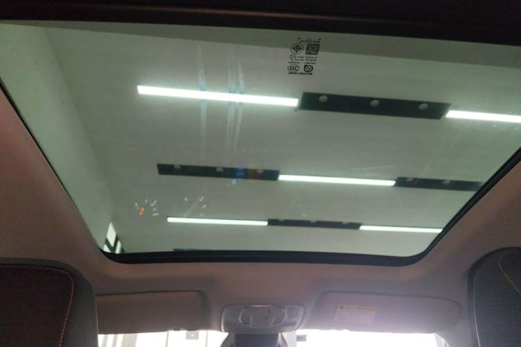 Used Roewe RX3 2021 PRO 1.6L CVT Elite Model Headliner