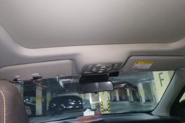 Used Roewe RX3 2021 PRO 1.6L CVT Elite Model Headliner