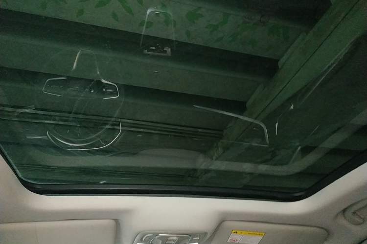 Used Roewe RX3 2021 PRO 1.6L Manual Flagship Model Headliner
