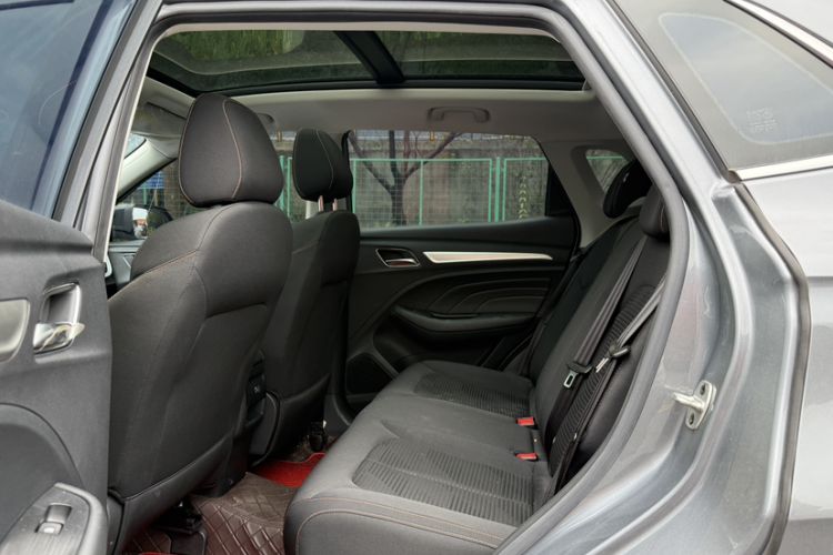 Used Roewe RX3 2021 PRO 1.6L CVT Elite Model Interior 4