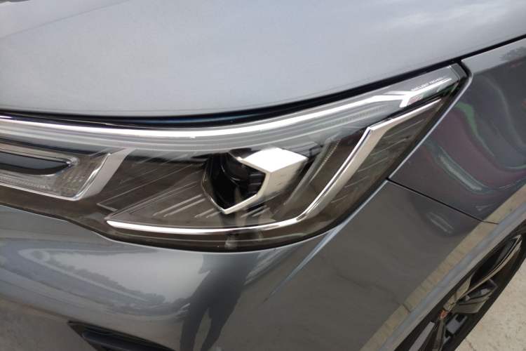 Used Roewe RX3 2021 PRO 1.6L CVT Elite Model Left Front Headlight