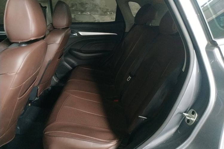 Used Roewe RX3 2021 PRO 1.6L Manual Flagship Model Left Rear Seat