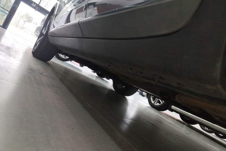Used Roewe RX3 2021 PRO 1.6L CVT Elite Model Left Side Sill