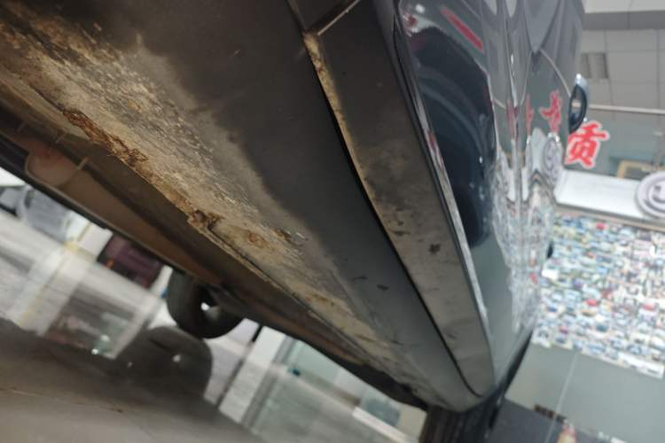 Used Roewe RX3 2021 PRO 1.6L CVT Elite Model Left Side Sill