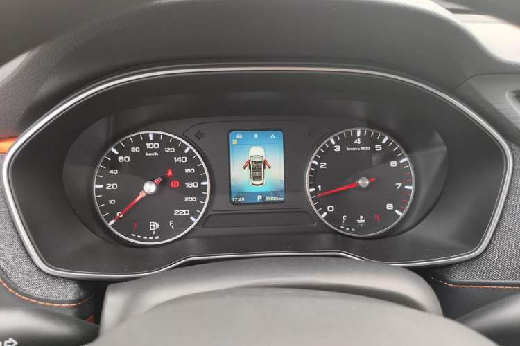 Used Roewe RX3 2021 PRO 1.6L CVT Flagship Model Odometer Close Up