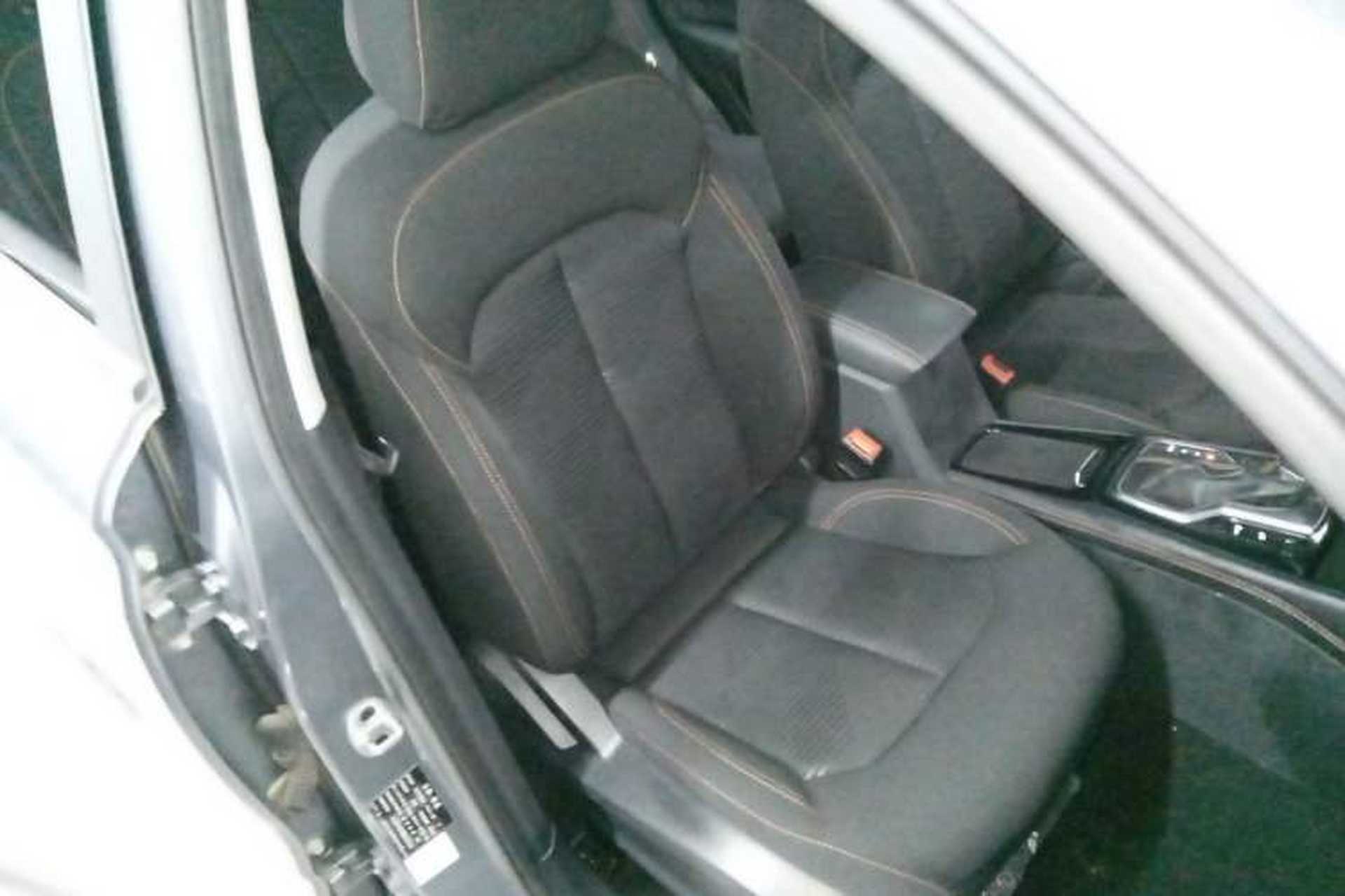 Used Roewe RX3 2021 PRO 1.6L CVT Elite Model Right Front Seat