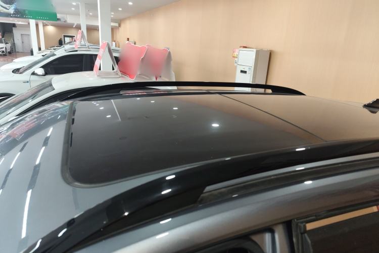 Used Roewe RX3 2021 PRO 1.6L CVT Elite Model Roof