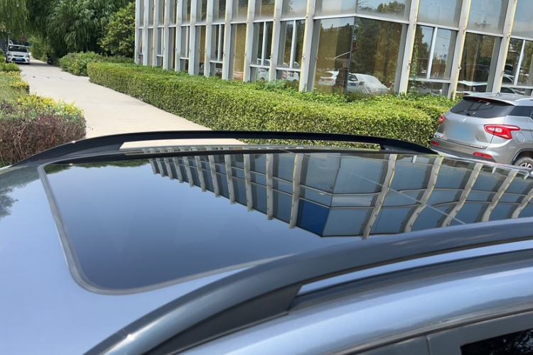 Used Roewe RX3 2021 PRO 1.6L CVT Elite Model Roof