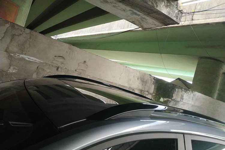 Used Roewe RX3 2021 PRO 1.6L Manual Flagship Model Roof