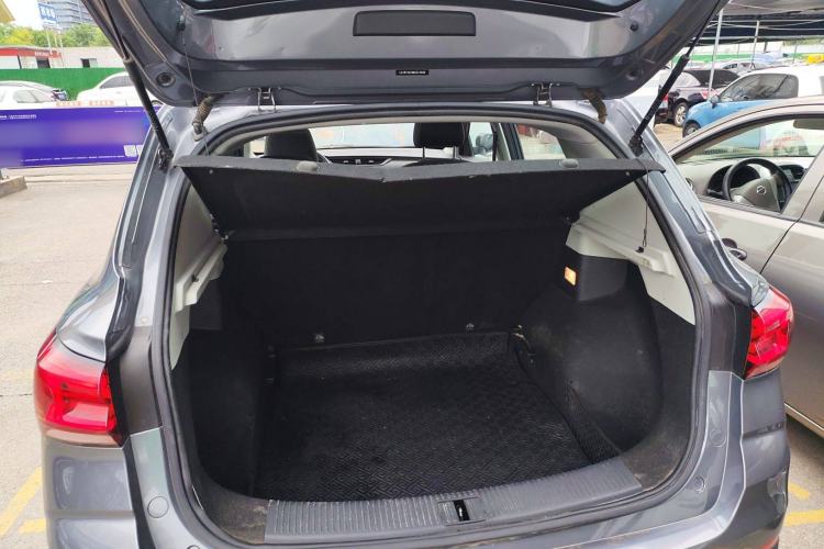 Used Roewe RX3 2021 PRO 1.6L CVT Elite Model Trunk