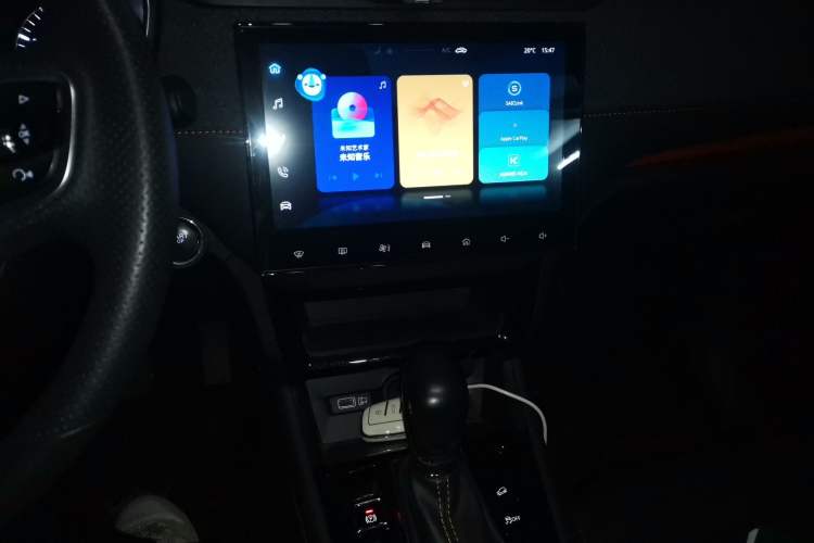 Used Roewe RX3 2021 PRO 1.6L CVT Flagship Model Audio And AC Panel