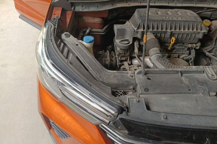 Used Roewe RX3 2021 PRO 1.6L CVT Elite Model Engine Bay Right