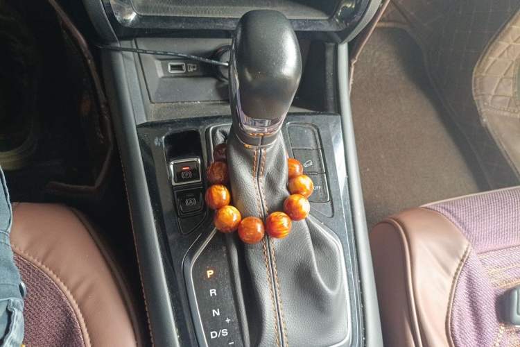 Used Roewe RX3 2021 PRO 1.6L CVT Elite Model Gear Lever