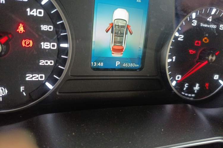 Used Roewe RX3 2021 PRO 1.6L CVT Elite Model Odometer Close Up