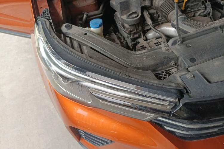 Used Roewe RX3 2021 PRO 1.6L CVT Elite Model Right Front Headlight