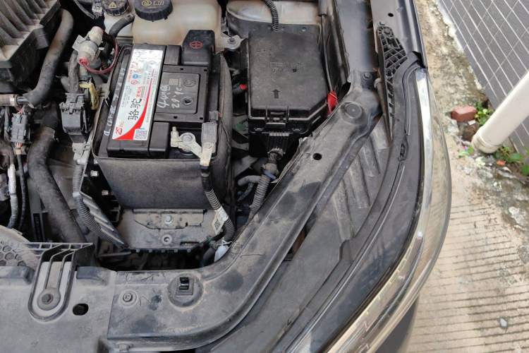 Used Roewe RX3 2021 PRO 1.6L CVT Elite Model Engine Bay Left