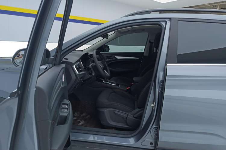 Used Roewe RX3 2021 PRO 1.6L CVT Elite Model Left Front Seat