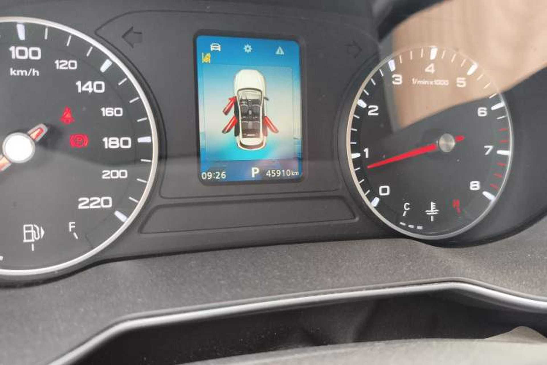 Used Roewe RX3 2021 PRO 1.6L CVT Flagship Model Odometer Close Up