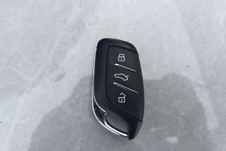 Used Roewe RX3 2021 PRO 1.6L CVT Elite Model Vehicle Key