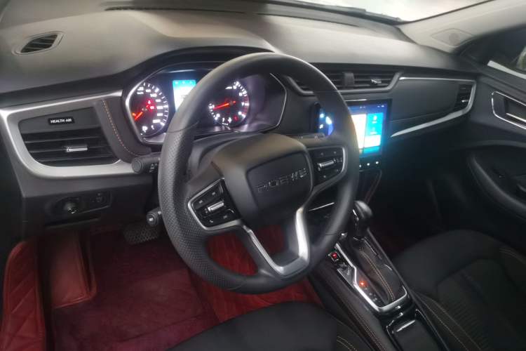 Used Roewe RX3 2021 PRO 1.6L CVT Elite Model Center Console