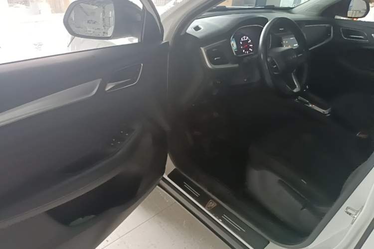 Used Roewe RX3 2021 PRO 1.6L CVT Elite Model Driver Seat