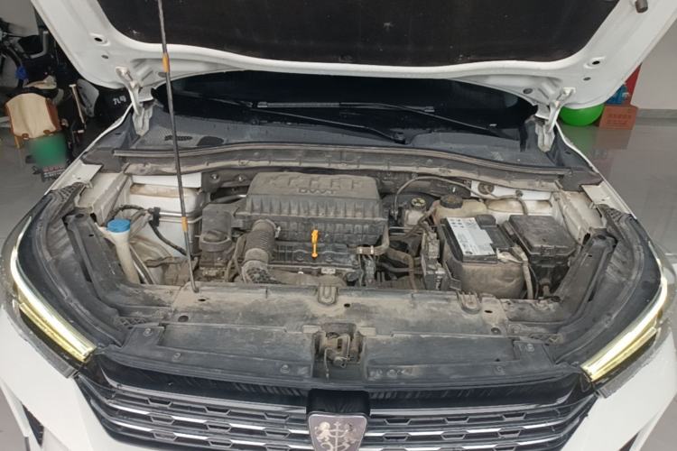 Used Roewe RX3 2021 PRO 1.6L CVT Elite Model Engine Bay