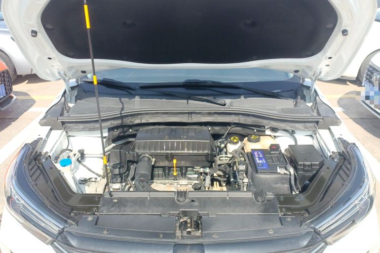 Used Roewe RX3 2021 PRO 1.6L CVT Elite Model Engine Bay