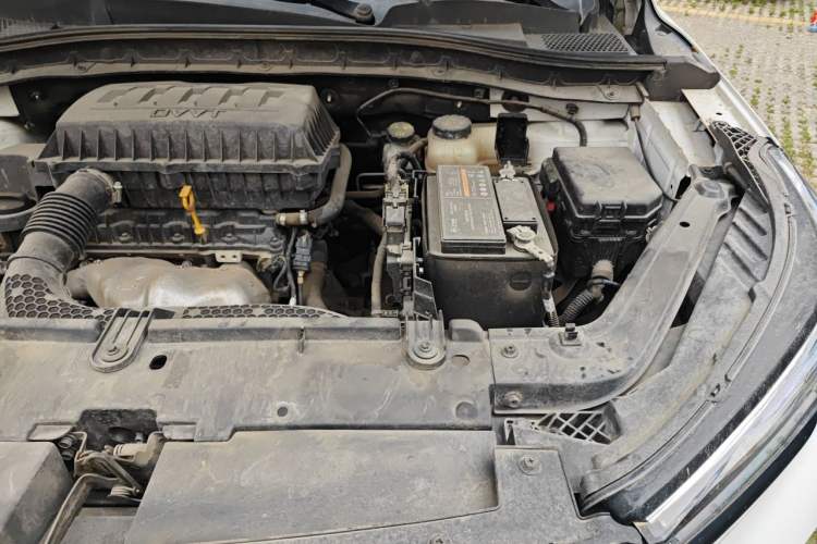 Used Roewe RX3 2021 PRO 1.6L Manual Flagship Model Engine Bay Left