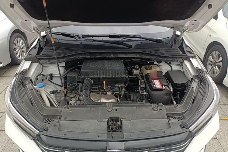 Used Roewe RX3 2021 PRO 1.6L CVT Elite Model Engine Bay