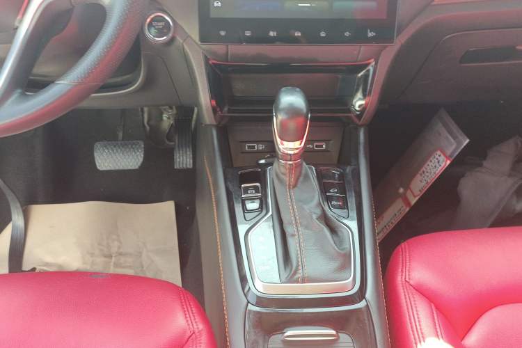 Used Roewe RX3 2021 PRO 1.6L CVT Elite Model Gear Lever