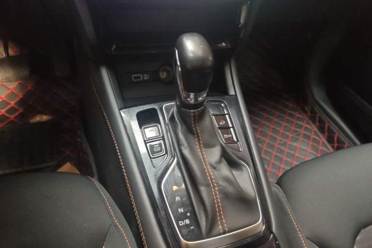 Used Roewe RX3 2021 PRO 1.6L CVT Elite Model Gear Lever