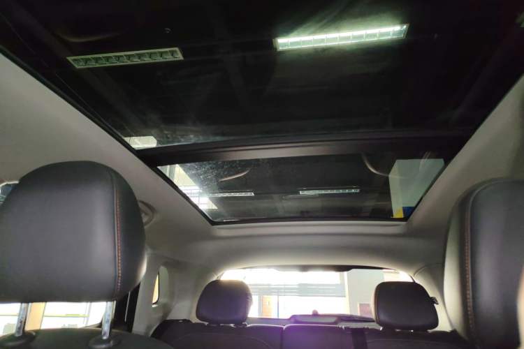 Used Roewe RX3 2021 PRO 1.6L CVT Flagship Model Headliner