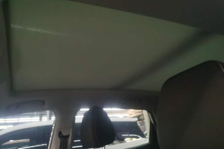 Used Roewe RX3 2021 PRO 1.6L CVT Elite Model Headliner