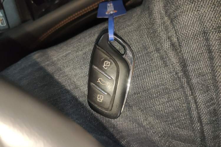 Used Roewe RX3 2021 PRO 1.6L CVT Flagship Model Interior 1