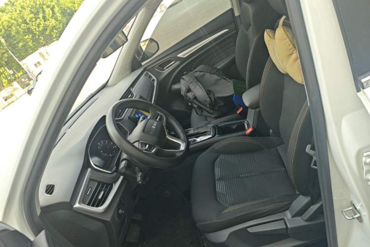 Used Roewe RX3 2021 PRO 1.6L CVT Elite Model Left Front Seat