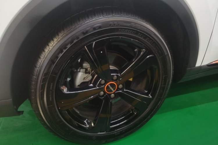 Used Roewe RX3 2021 PRO 1.6L CVT Elite Model Left Front Wheel Hub