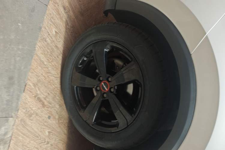 Used Roewe RX3 2021 PRO 1.6L CVT Elite Model Left Front Wheel Hub